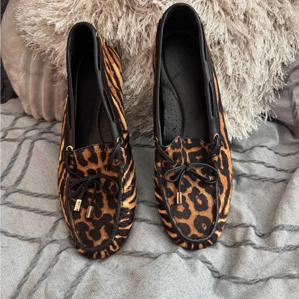 Michael Kors Leopard Tiger Print Driving Loafers Moccasins Gold Hardware Size 8